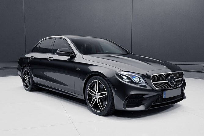 Heathrow Airport to Birmingham private taxi transfers - What the $405.06 price buys you