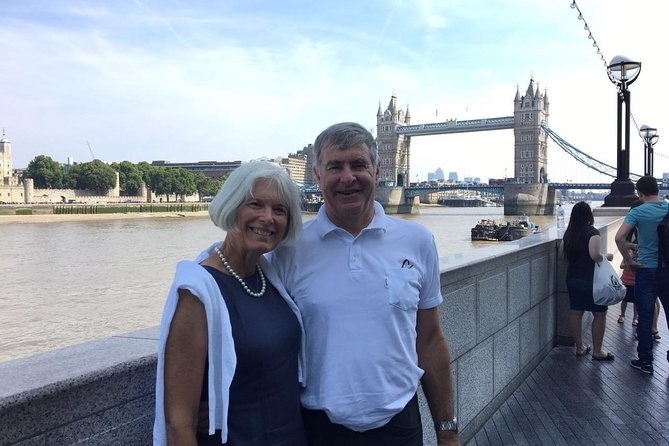 Heathrow Layover Experience: Private Full-Day Black Cab Tour - Piccadilly Circus, Trafalgar Square, and Covent Garden