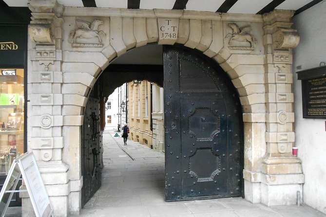 Hidden London Walking Tour - Starting at Temple Station