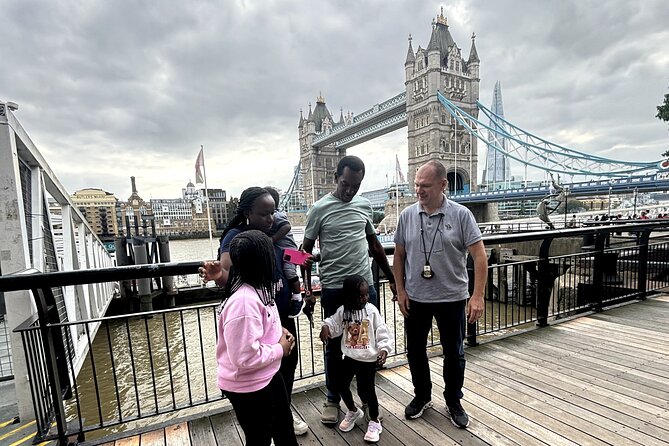 Highlights of London Private Guided Taxi Tour - Parliament and Big Ben: London’s most familiar view