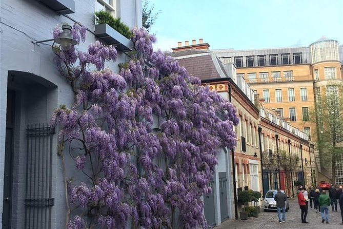 Historic London Pub Walk. A Walk Around Belgravia and Her Amazing Pubs - Horse & Groom and Belgravia’s Smaller Stories