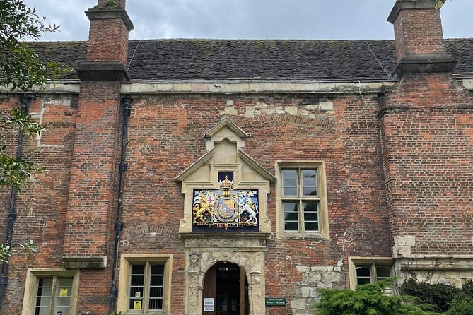 History and Hauntings Self Guided Walking Tour in York with App - Key points to know before setting out
