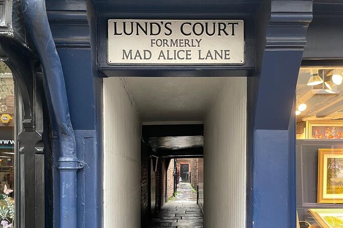 History and Hauntings Self Guided Walking Tour in York with App - Mad Alice and York’s ghostly side