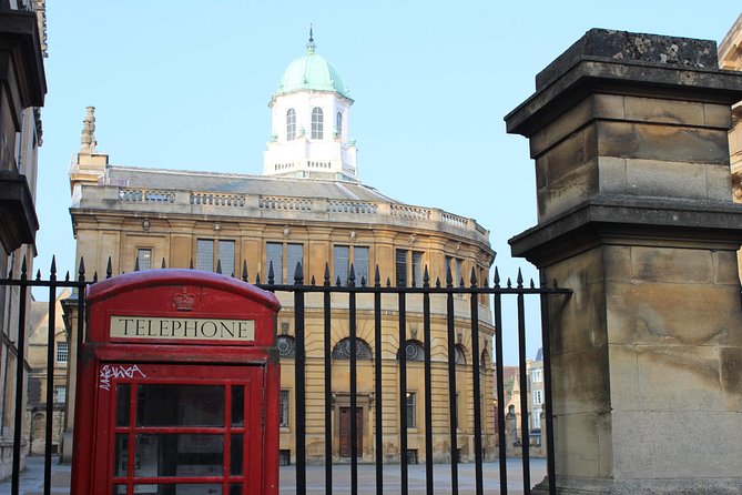 Inspector Morse, Lewis and Endeavour Oxford Walking Tour - What this Oxford detective walk is really like