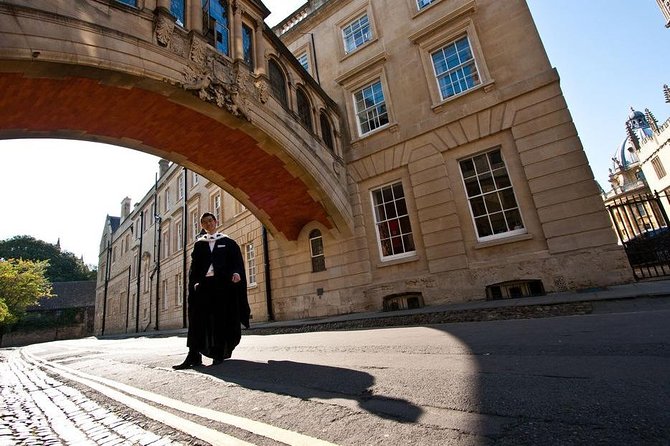Inspector Morse Oxford PRIVATE GROUP Tours Daily - St Mary’s Church, the Sheldonian, and the Bridge of Sighs