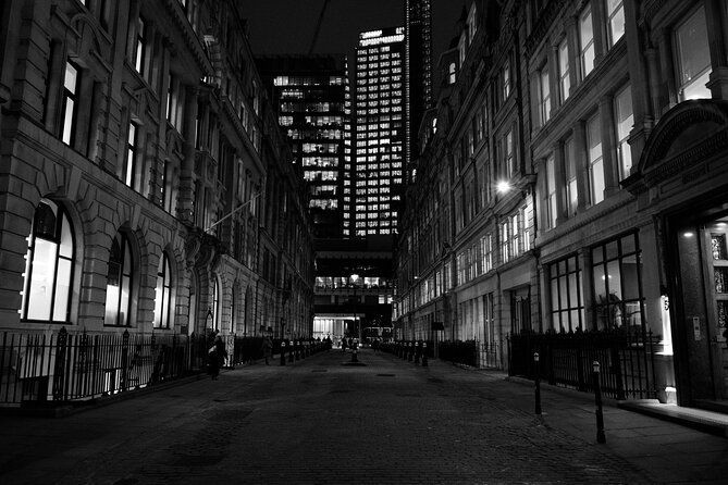 Jack the Ripper Tour and Underground Prison - Going below the Viaduct Tavern