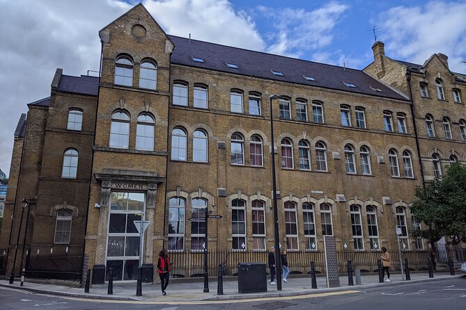 Jack the Ripper Tour in Spanish - Gunthorpe Street and Whitechapel High Street