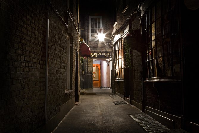 Jack the Ripper Tour with 'Ripper-Vision' in London- Afternoon - Whitechapel after dark, or before it