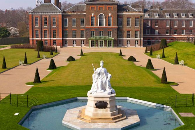 Kensington Palace VIP Garden Tour with Royal High Tea - What the guide adds to the price