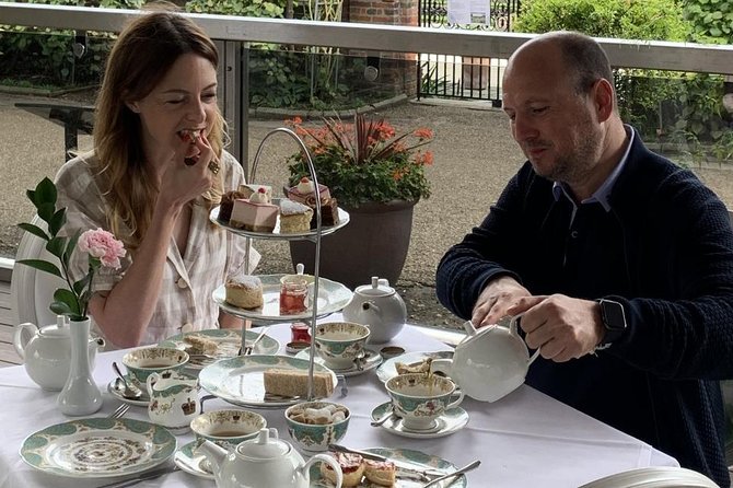 Kensington Palace VIP Garden Tour with Royal High Tea - Who will enjoy this two-hour outing
