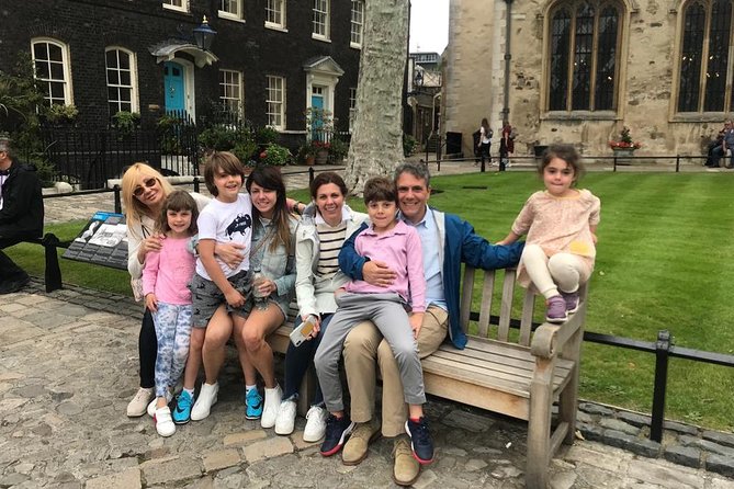 Kid-Friendly Private Tower of London Tour with Blue Badge Guide - Meeting at Tower Place West