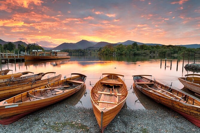 Lake District - Rail Tour from London with Cream Tea and Cruise - Two seasonal versions of the day