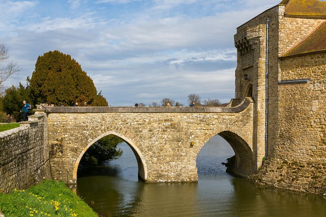 Leeds Castle, Cliffs of Dover and Canterbury Day Trip from London with Guided Cathedral Tour - Booking details that matter