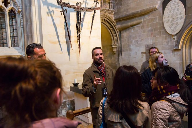 Leeds Castle, Cliffs of Dover and Canterbury Day Trip from London with Guided Cathedral Tour - Canterbury Cathedral and the story of Thomas Becket
