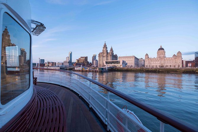 Liverpool: 50-Minute Mersey River Cruise - Commentary, headphones, and the limits of a recorded tour