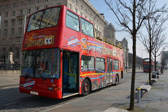 Liverpool: "Blue Route" - City & Beatles Tour - Starting beside the Royal Albert Dock