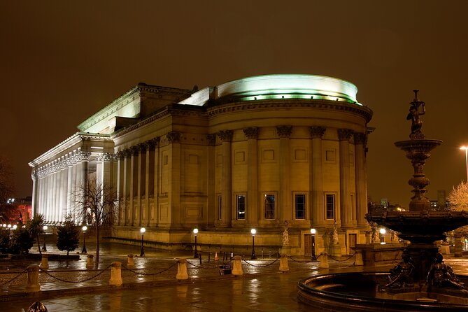 Liverpool Ghost Hunt: Paranormal Detective Self-Guided Game - The Queen Victoria Monument in Derby Square