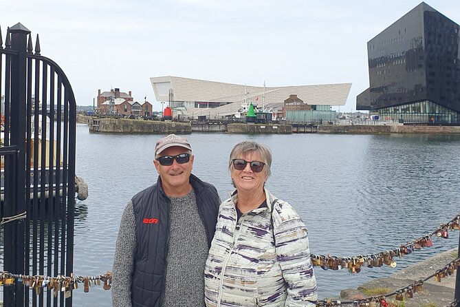 Liverpool with a Local: Walking Tour (10:30am) - Queen Victoria Monument and the walk’s final view