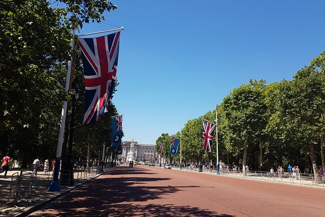 London 30 Top Sights with Fun Local Guide - What the $66.57 price really buys