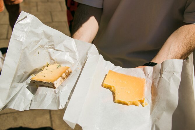 London Borough Market & London Bridge Food Tour - Why a guide helps at Borough Market