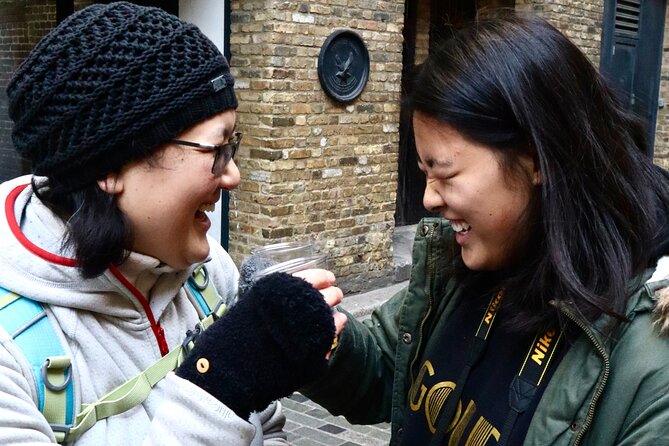 London Bridge & Borough Market Food Tour with 7 Authentic Dishes - Dessert and English breakfast tea