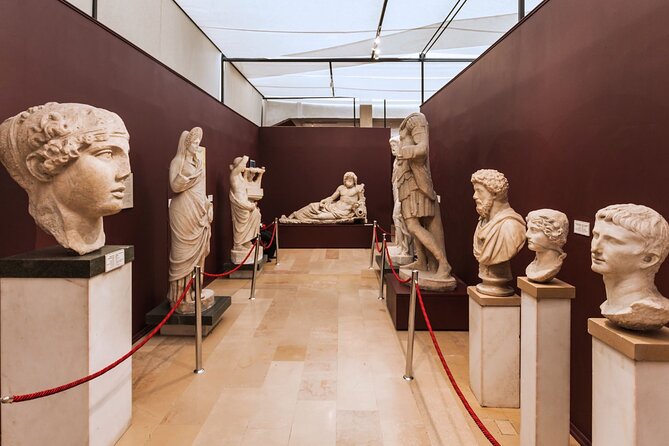 London: British Museum Audio Tour with Free Guaranteed Entry - Arriving at the British Museum with the right file