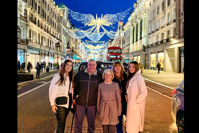 London Christmas Lights Guided Tour by Cab - Mayfair: hotel and restaurant decorations