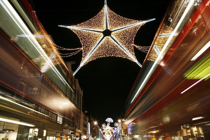 London Christmas Lights Tour by Vintage Double-Decker Bus - Trafalgar Square and the Christmas tree