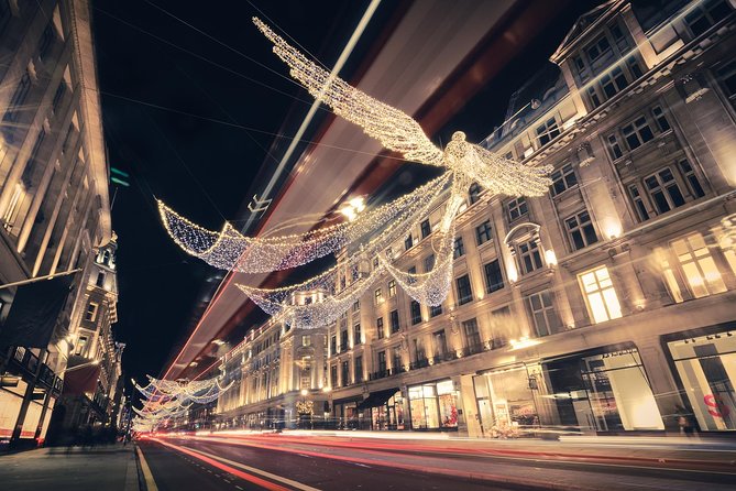 London Christmas Lights Tour by Vintage Double-Decker Bus - Big Ben, Westminster Abbey, and Parliament