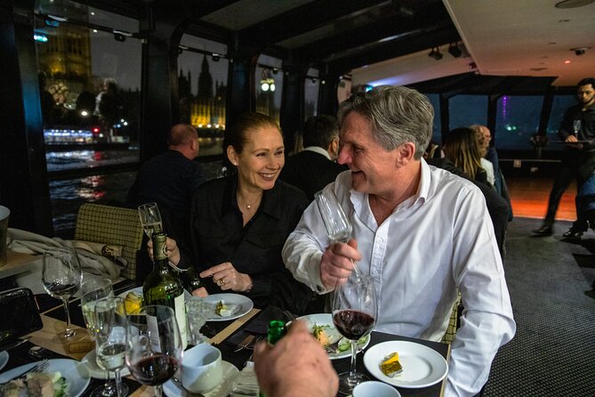 London Dinner Cruise on the Thames River - Shakespeare’s Globe and the south bank