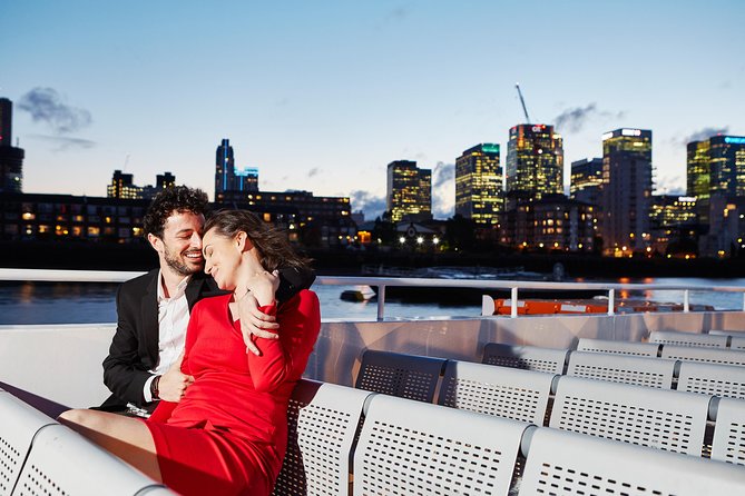 London Dinner Cruise on the Thames River - Dinner, service, and what to expect on the plate