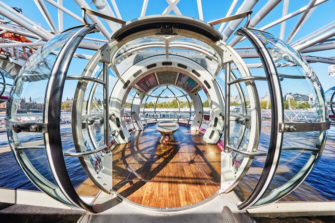 London Eye Fast-Track Ticket - Boarding the air-conditioned glass capsule