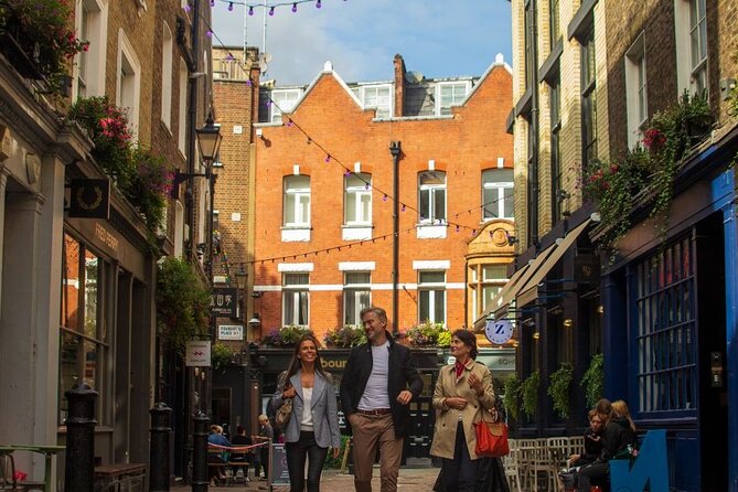 London Half Day Tour with a Local Guide: Private & Custom - Camden Market and locally brewed beer