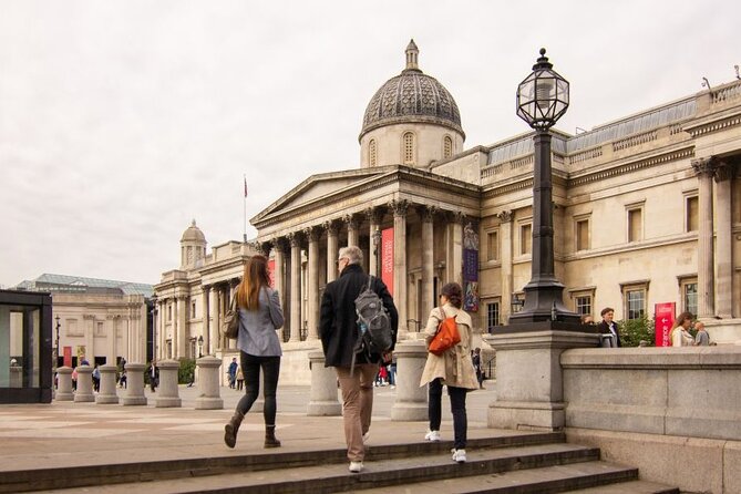 London Half Day Tour with a Local Guide: Private & Custom - Buckingham Palace and the classic London view