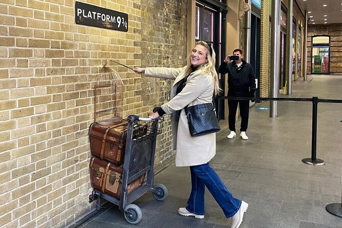 London: Harry Potter Walking Tour with Platform 9 3/4 - A London walk with a real Wizarding World connection