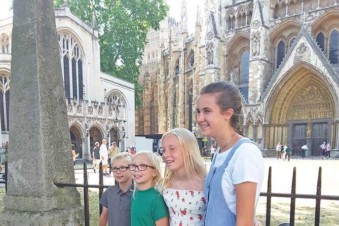 London Highlights Family-Friendly Walking Tour with Top Guide - Big Ben, Parliament, and Downing Street