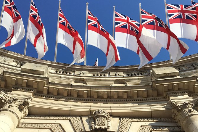 London in One Day: Small Group Walking Tour - See 30+ Sights - The guide can make or break this route