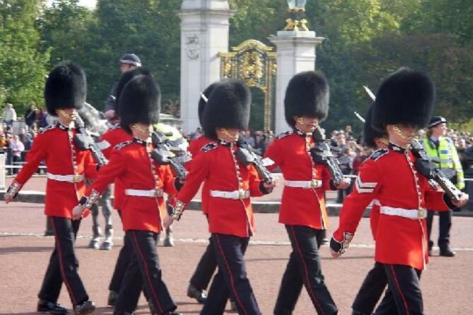 London in One Day: Tour Royal Westminster and the Square Mile - From Buckingham Palace to the royal court
