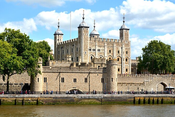 London In One Day Tour with River Cruise & London Eye Option - Who should book this London day tour?