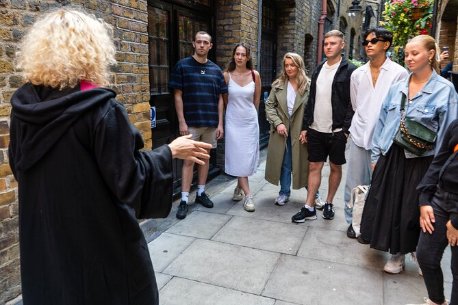 London: Interactive Harry Potter Walking Tour - Piccadilly Circus: a short but genuine filming stop