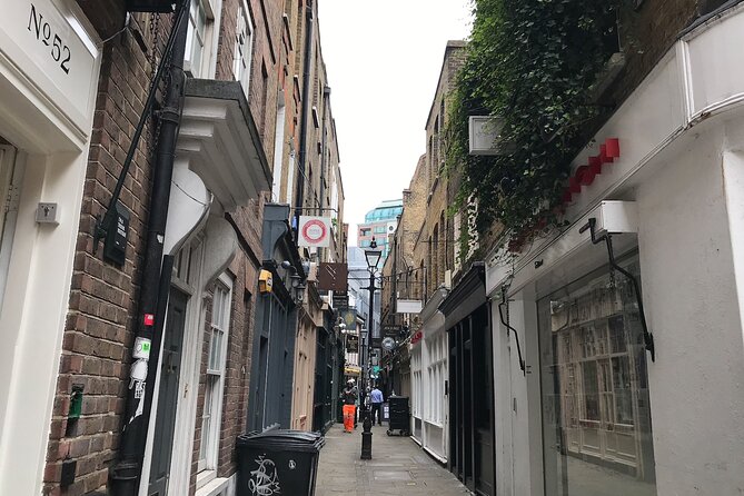 London - Jack the Ripper Small Group Tour - Richard Walker’s guiding style