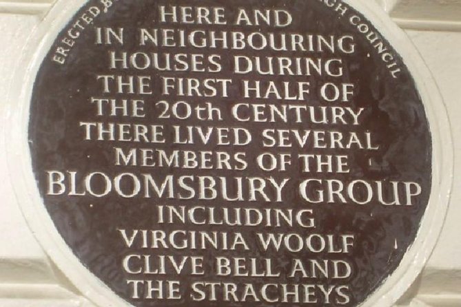 London Literary Private Walking Tour Of Bloomsbury - Tavistock Square’s peace garden