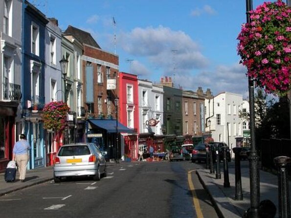 London: Notting Hill Self-Guided Walking Tour with an APP - Key points to know