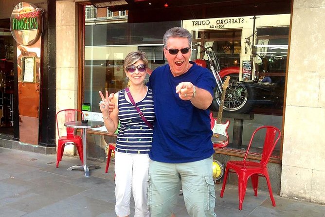 London Rock N Pop taxi Tour - A flexible pace with time for photos