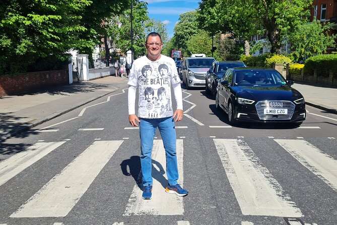 London Rock N Roll Beatles Private Black Cab Tour - Savile Row and the Apple Corps rooftop