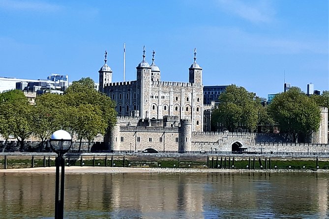 London Royal Highlights - Private Taxi Tour with Hotel Pickup - Parliament, Big Ben, and London’s political stage
