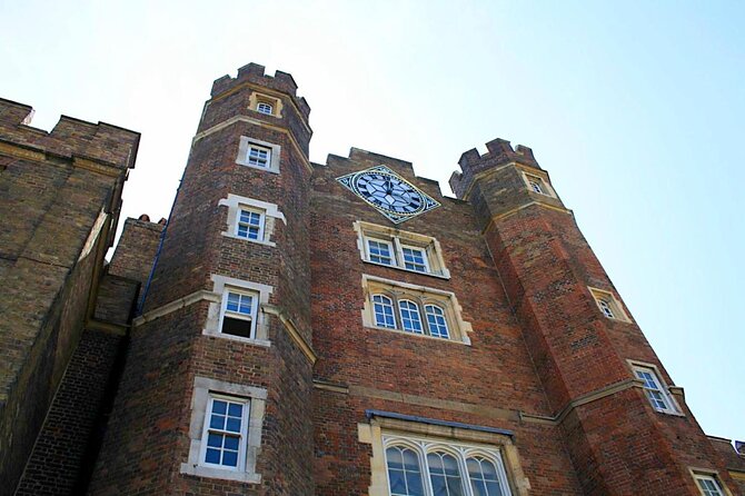 London’s Crown Secret: Self-Guided Royal Puzzle Quest - Key points at a glance