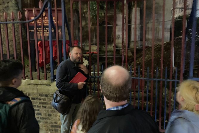 London's Ghosts & Gruesome Past Nighttime Walking Tour - Smithfield Market and London’s public executions