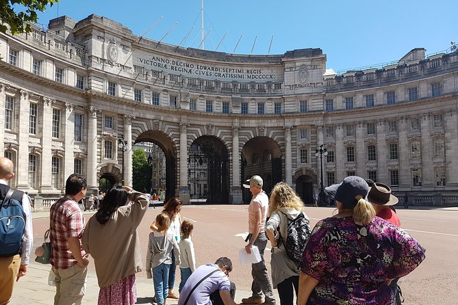 London's Palaces & Parliament Tour (See Over 20+ London Top Sights) - Trafalgar Square, Downing Street and the route south