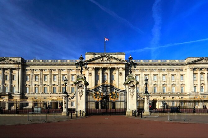 London Sightseeing Walking Tour with 30+ sights - Starting at St. Paul’s and crossing the City